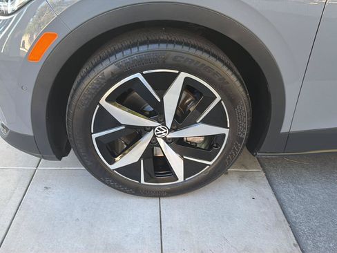 Used 2023 Volkswagen ID.4 Pro S RWD image 9