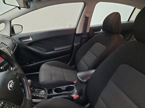 Used 2018 Kia Forte LX FWD image 17