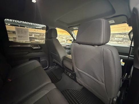 New 2026 Chevrolet Silverado 1500 LT image 30