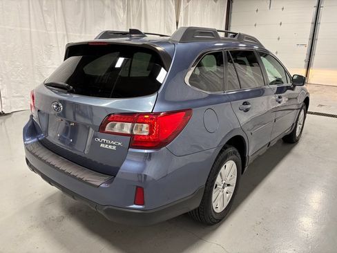 Used 2016 Subaru Outback 2.5i Premium AWD/4WD image 7
