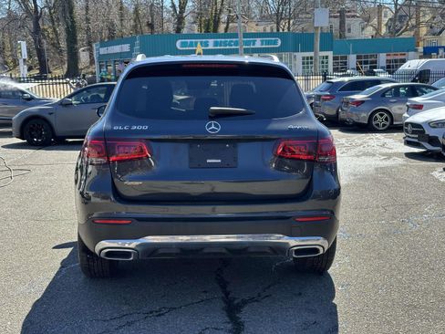 Used 2021 Mercedes-Benz GLC 300 4MATIC w/ Multimedia Package image 4