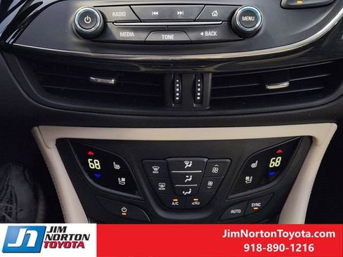 Used 2017 Buick Envision Premium w/ Driver Confidence Package image 22