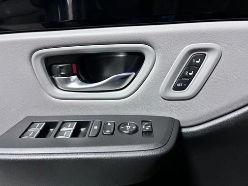 Used 2023 Honda Pilot Touring image 27