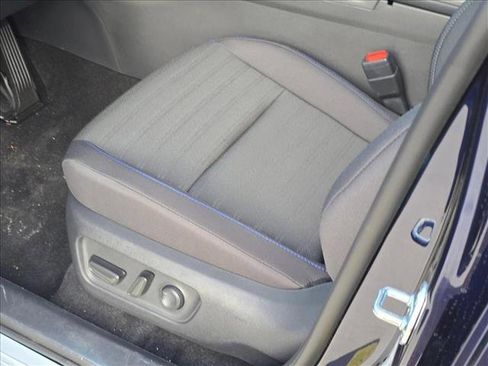 New 2026 Toyota RAV4 SE FWD image 4