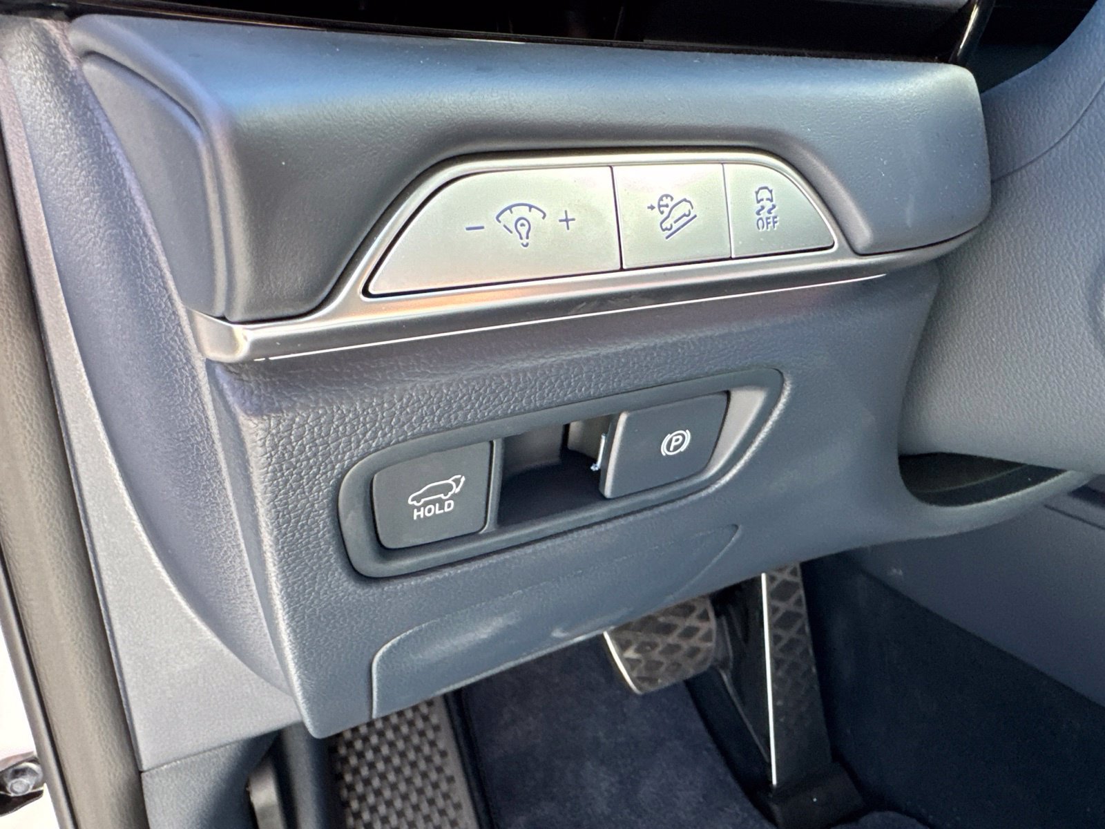 Used 2025 Genesis GV80 3.5T e-SC AWD/4WD image 20
