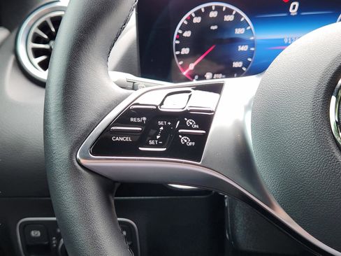 Certified 2025 Mercedes-Benz GLA 250 4MATIC image 49