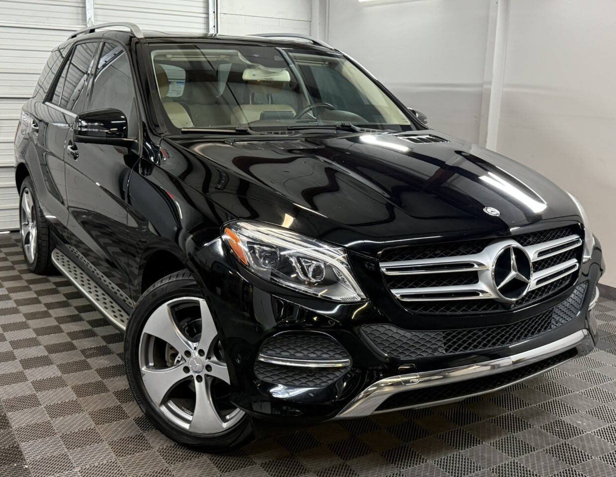 Used 2017 Mercedes-Benz GLE 350 image 1