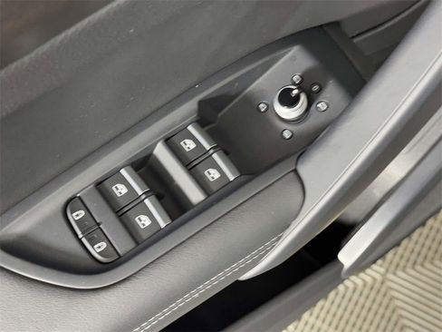 Used 2022 Audi Q5 2.0T Premium Plus image 18