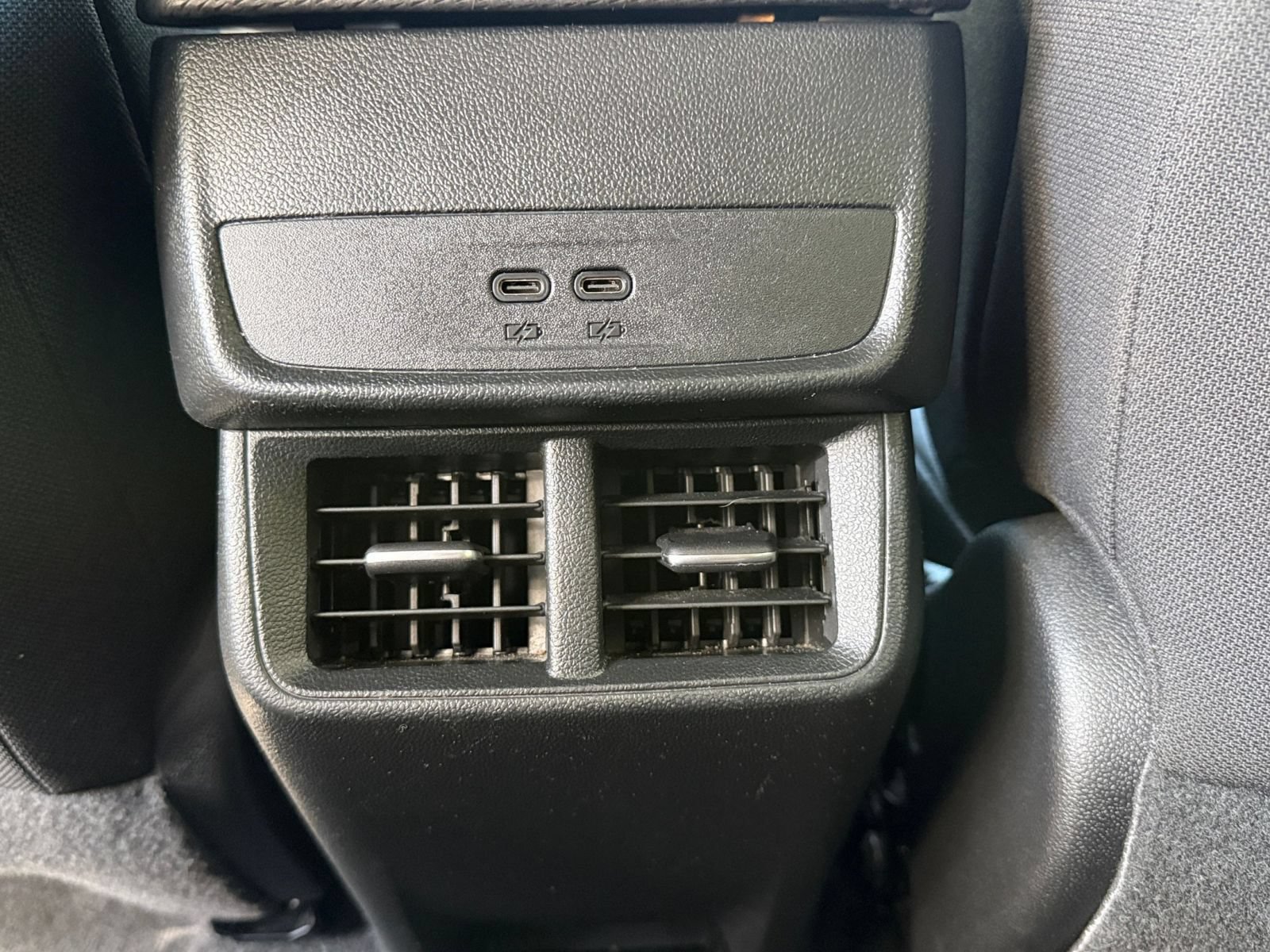 Used 2025 Chevrolet Equinox LT FWD image 20