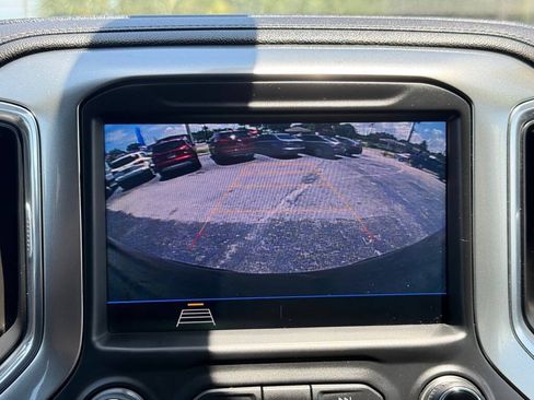 Used 2019 Chevrolet Silverado 1500 LT AWD/4WD image 18