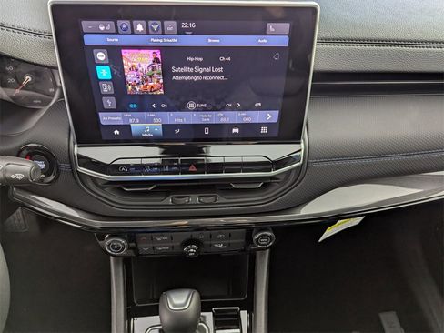 New 2026 Jeep Compass Latitude image 21