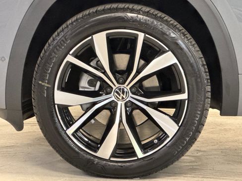 New 2026 Volkswagen Atlas SEL Premium R-Line image 26