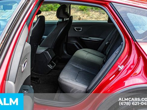 Used 2025 Kia K4 FWD image 18