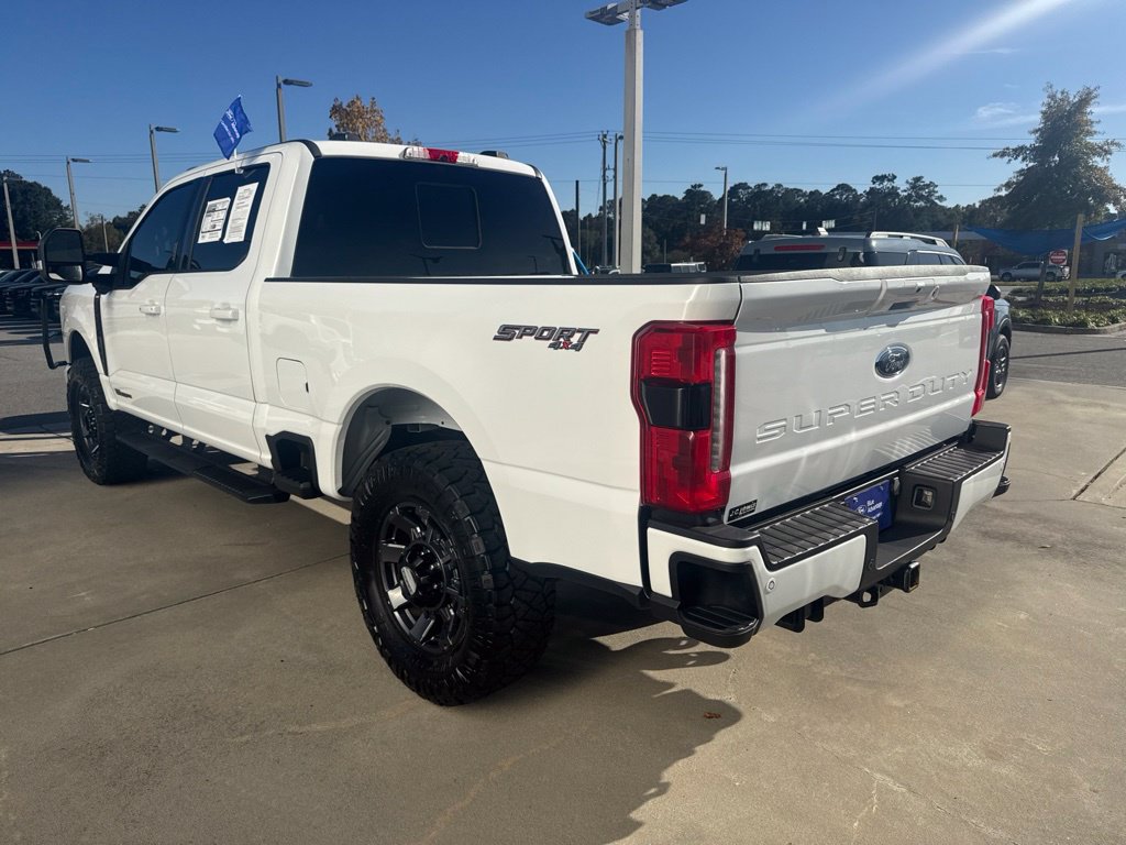Used 2024 Ford F250 Lariat w/ Sport Appearance Package AWD/4WD image 4