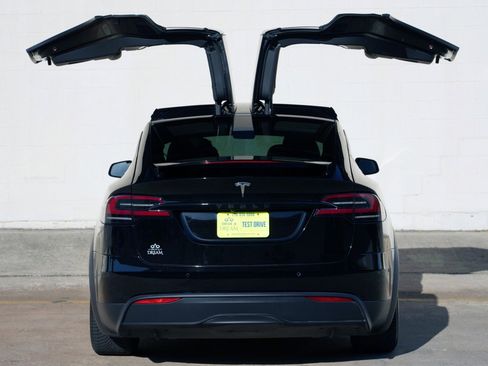 Used 2023 Tesla Model X AWD/4WD image 57