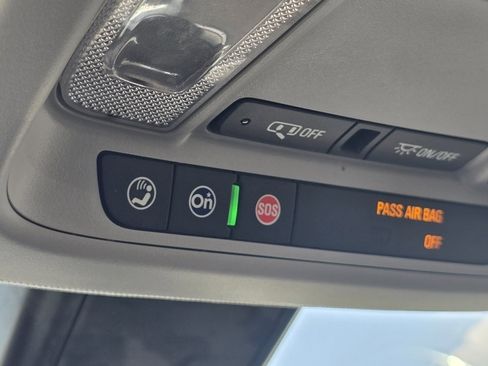 Used 2018 Chevrolet Malibu LT w/ Sport Package FWD image 32
