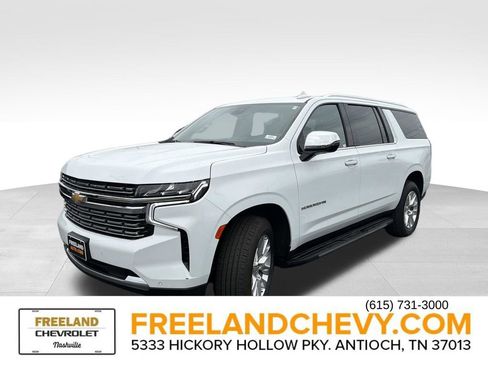 Used 2023 Chevrolet Suburban Premier image 7