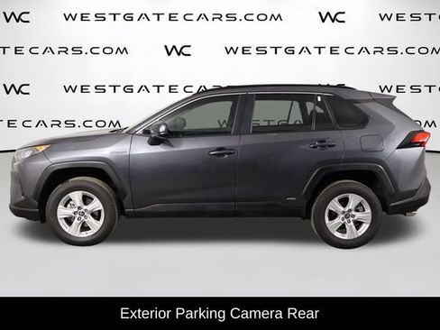 Used 2021 Toyota RAV4 LE w/ Carpet Mat Package (TMS) AWD/4WD image 5