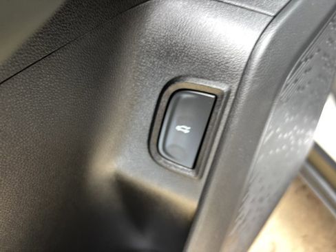 Used 2026 GMC Terrain AT4 w/ Convenience Package III image 21