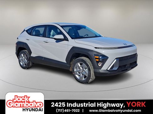 New 2026 Hyundai Kona SE image 1
