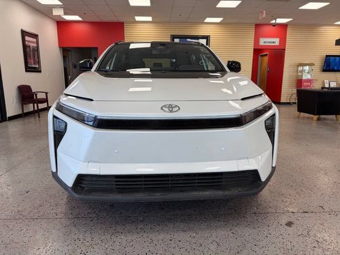 Used 2026 Toyota bZ AWD/4WD image 11