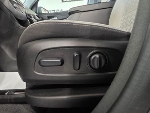 Used 2024 Chevrolet Equinox LS w/ LS Convenience Package image 15