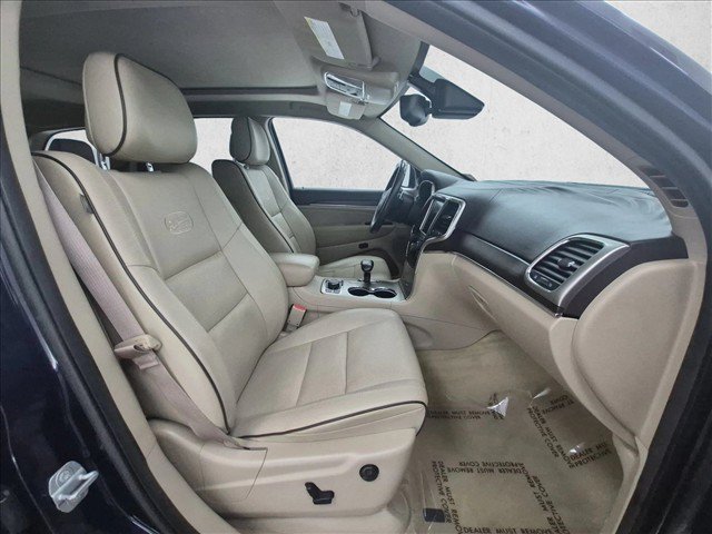 Used 2014 Jeep Grand Cherokee Overland w/ Advanced Technology Group AWD/4WD image 25