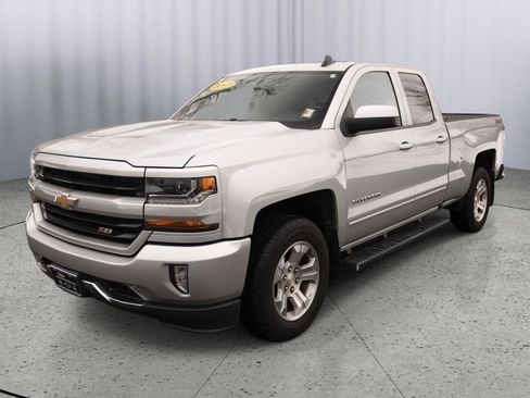 Used 2017 Chevrolet Silverado 1500 LT w/ All Star Edition image 17