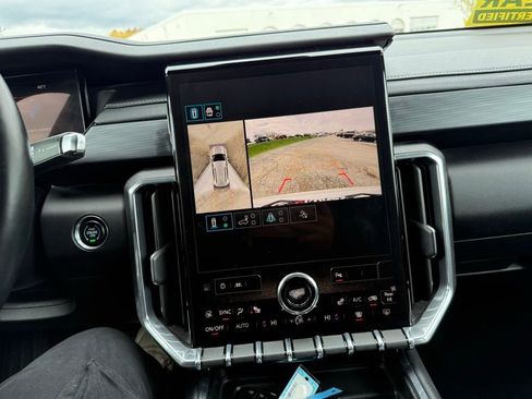 Used 2024 GMC Acadia Elevation image 48