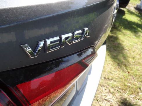 Used 2024 Nissan Versa SV FWD image 18