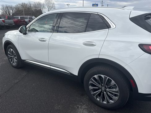 Used 2025 Buick Envision Preferred image 6