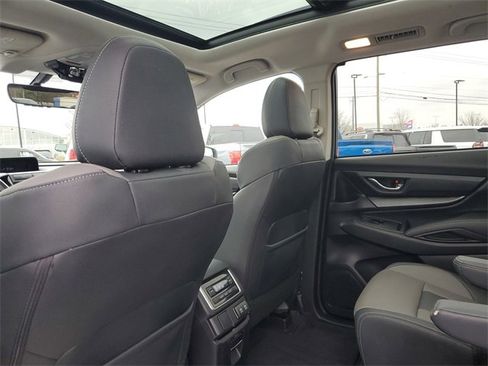 Used 2022 Subaru Ascent Onyx Edition image 36