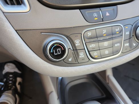 Used 2024 Chevrolet Malibu LT FWD image 6