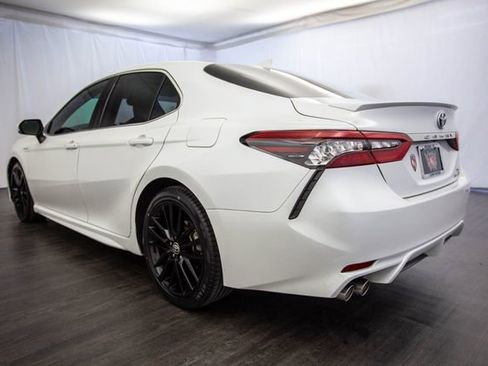 Used 2021 Toyota Camry XSE image 31