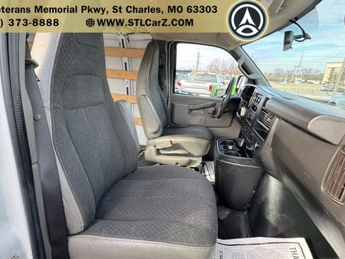 Used 2019 GMC Savana 2500 w/ Driver Convenience Package image 17