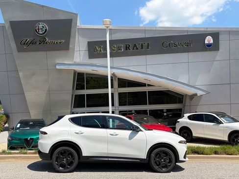 New 2026 Alfa Romeo Tonale AWD/4WD image 4
