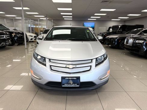 Used 2014 Chevrolet Volt FWD image 4