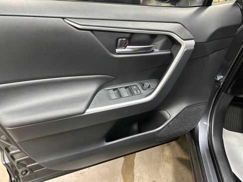 New 2025 Toyota RAV4 SE image 13