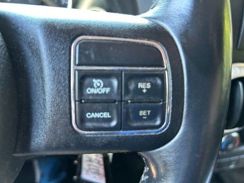 Used 2015 Jeep Wrangler Unlimited Sahara w/ Connectivity Group AWD/4WD image 18