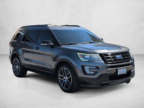 Used 2016 Ford Explorer Sport AWD/4WD image 3