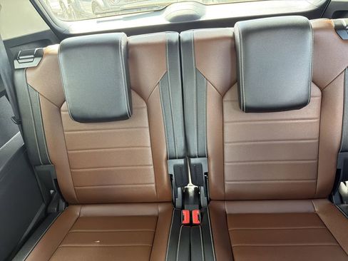 Used 2021 Volkswagen Atlas SEL Premium AWD/4WD image 18