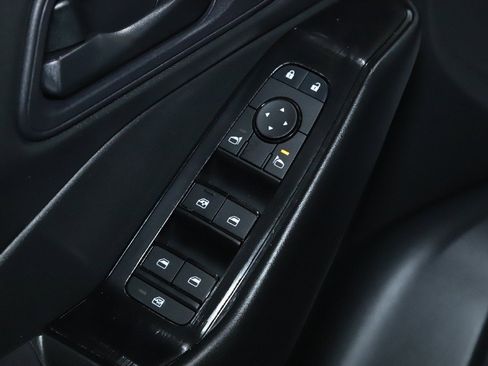 Used 2024 Nissan Rogue S image 16