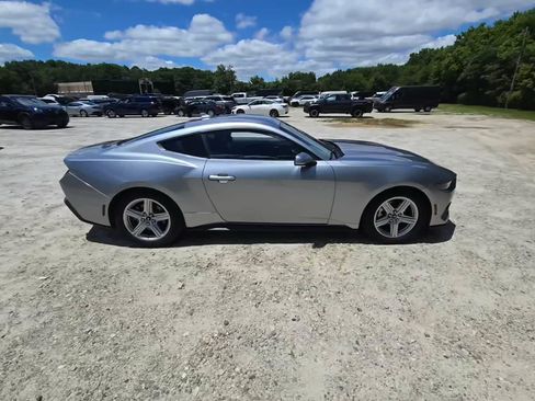 Used 2026 Ford Mustang Premium RWD image 3