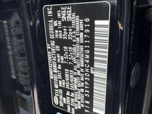 Used 2021 Kia Telluride EX image 26