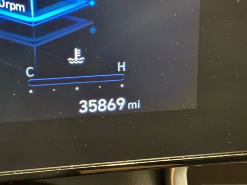 Used 2023 Hyundai Elantra SEL w/ Convenience Package image 47