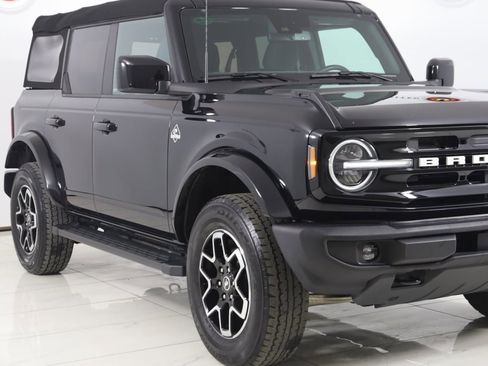 Used 2023 Ford Bronco Outer Banks image 41