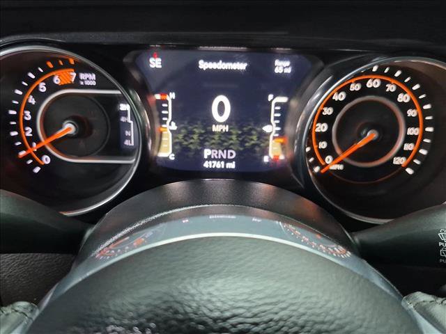 Used 2022 Jeep Wrangler Unlimited Sahara AWD/4WD image 9
