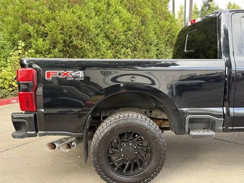 Used 2023 Ford F250 Lariat w/ Sport Appearance Package image 16