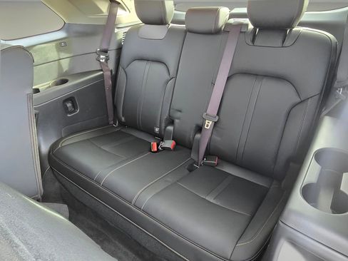 Used 2025 MAZDA CX-90 Plug-In Hybrid w/ Preferred image 30