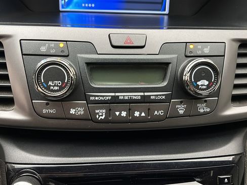 Used 2015 Honda Odyssey EX-L image 28